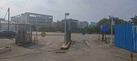 康乐街空地停车场
