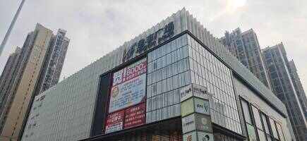 金丰广场停车场