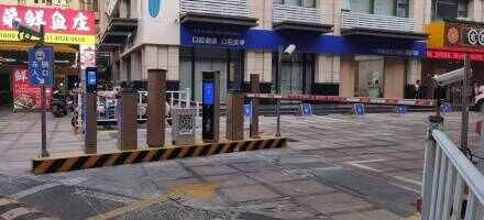 汇景豪庭商业街停车场