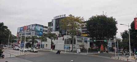 天宝建材停车场