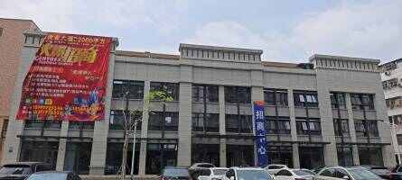 鸿达停车场