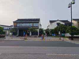 吴门印象东部停车场