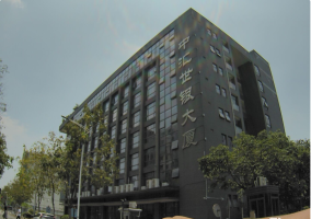 中汇世银停车场