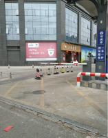 A+广场停车场