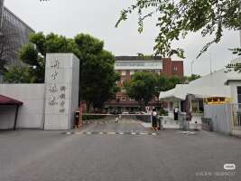 1788科创中心停车场
