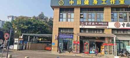 华润幸福里商业停车场