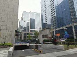 金港城市广场停车场