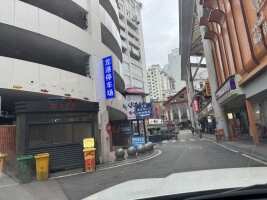 龙港百盛购物中心