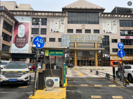 扬州时代广场南门机动车停车场
