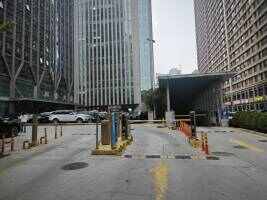 科泰大厦地库停车场