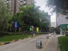 北航科技园停车场