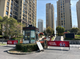 镇江绿地缇香苑停车场