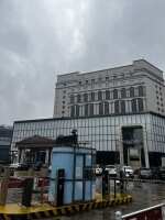 皇冠大酒店停车场
