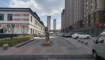 前进新苑停车场