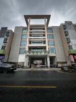 杭州湾建材装饰城停车场