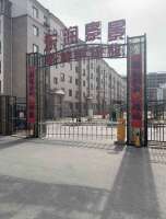 东润豪景停车场