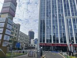 福州华创科技中心停车场