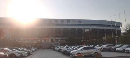 福建省奥体中心停车场