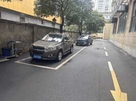 福州观澜酒店停车场