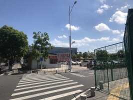 象兴四路距力充电站停车场