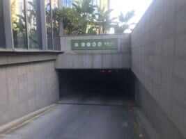 厦门凌云玉石总部大厦停车场